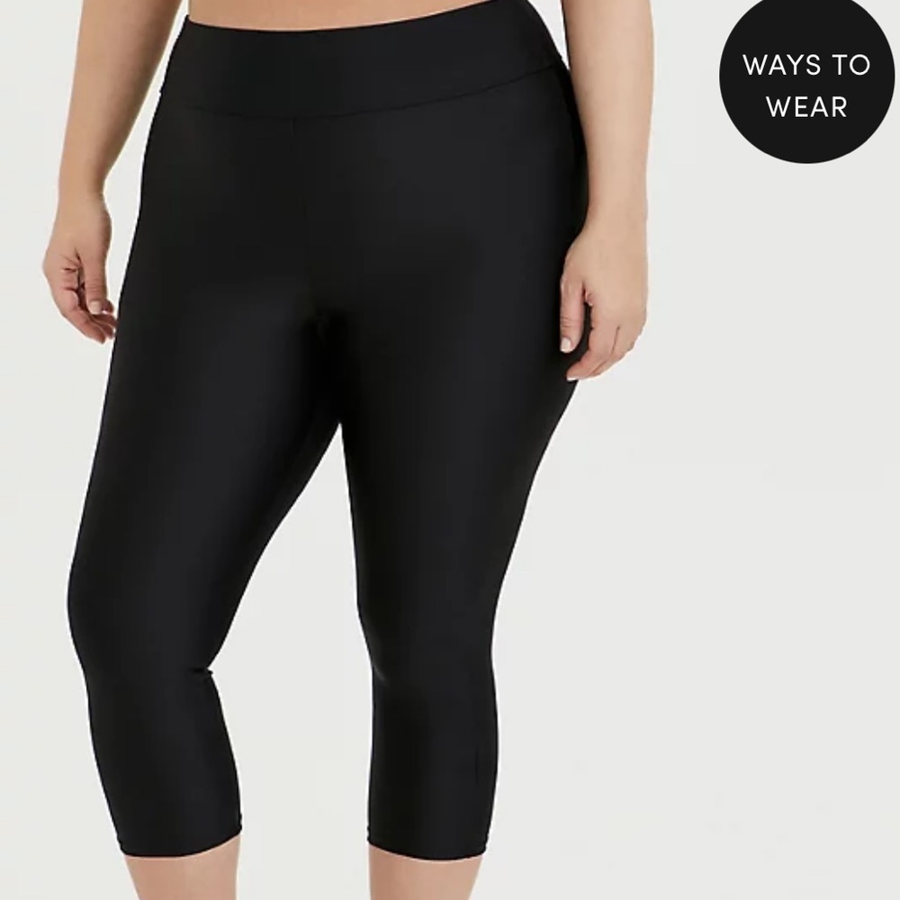 New Torrid sz 2 Cropped Capri Bathing Swim Suit Leggings Pants 2X‎